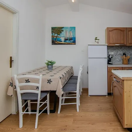 Gerzic Apartamento